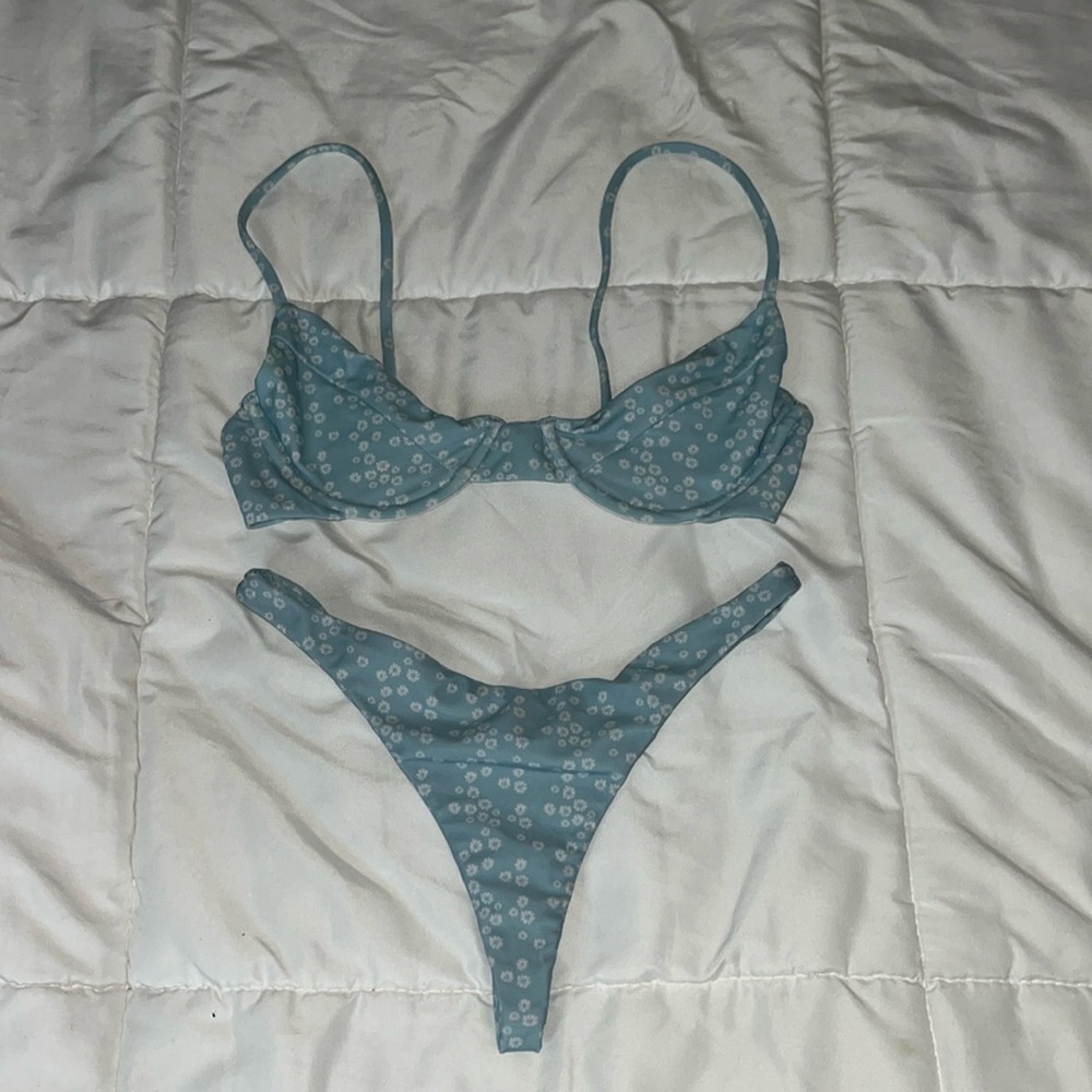 Benoa Swim Bikini Set in Light Blue Floral May